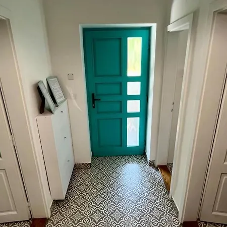 Kovacs - Apartment *